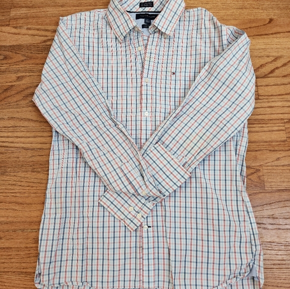 Tommy Hilfiger shirt - Picture 1 of 3